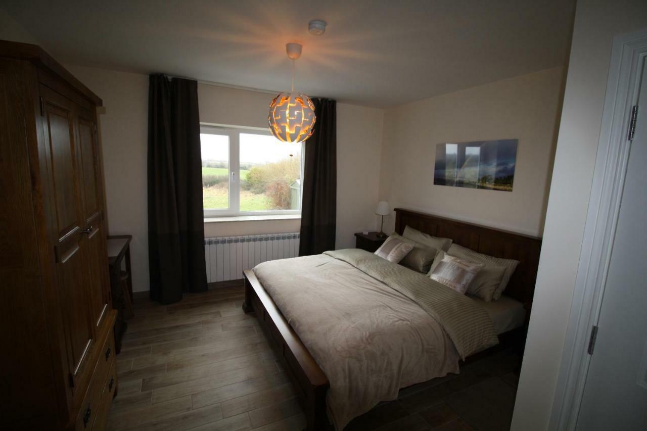 Atlantic Retreat Lodge Kinvara Ngoại thất bức ảnh